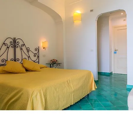 Bacio Del Sole Nocleg ze śniadaniem 3*