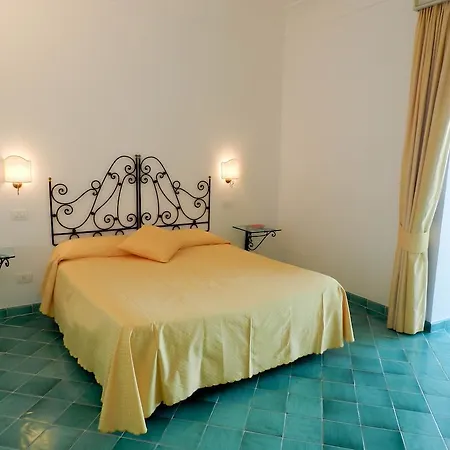 Bacio Del Sole Positano