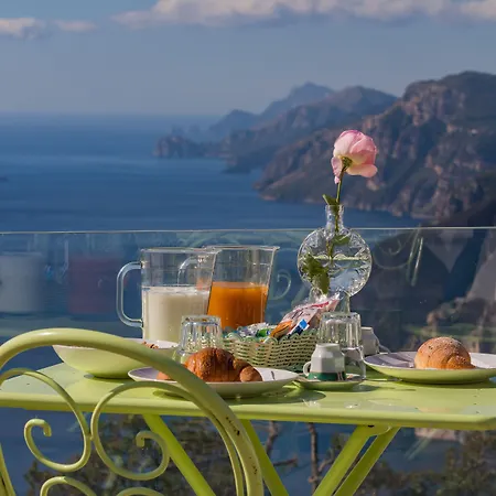 Bacio Del Sole Bed & Breakfast 4*