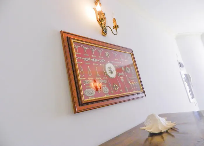 Bacio Del Sole לינה וארוחת בוקר 4*